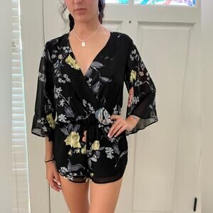Oliviaceous romper flirty and feminine floral pattern Size S  1-2 DAY QUICK SHIP